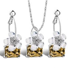 Romantic Crystal Flower Shaped Jewelry Sets